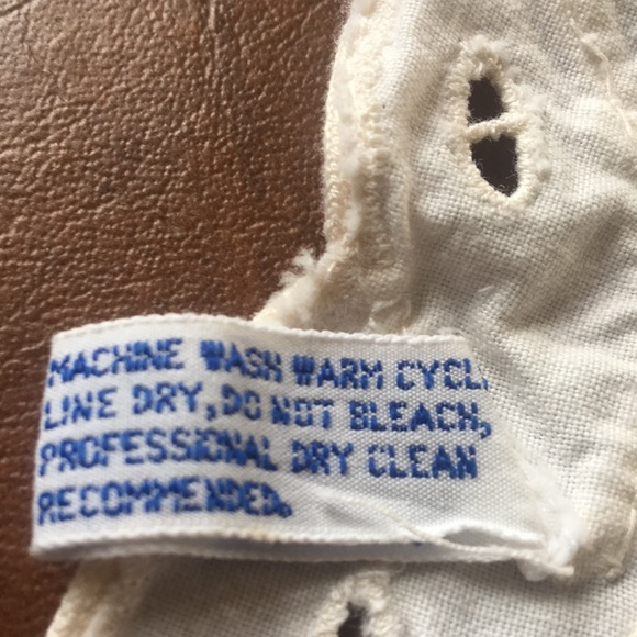 Battenberg lace NWOT square cottagecore small 33” x 33” topper tablecloth - Picture 13 of 15